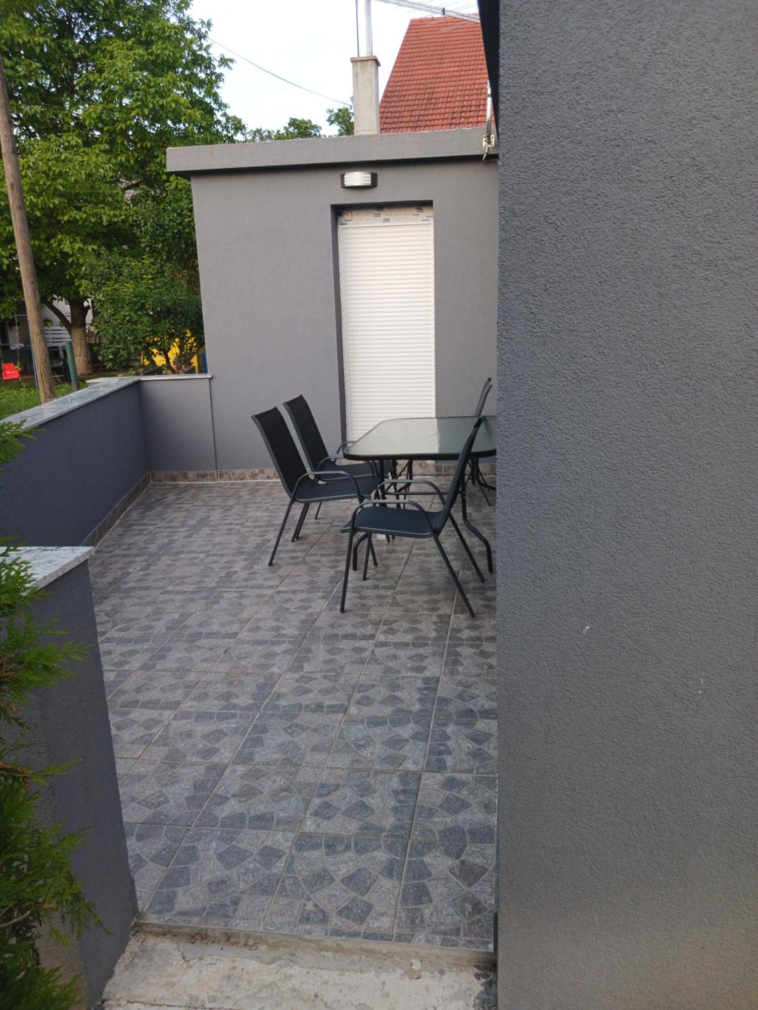 Apartment Maja *